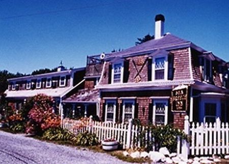 Sea Breeze Inn Hyannis Port Eksteriør bilde